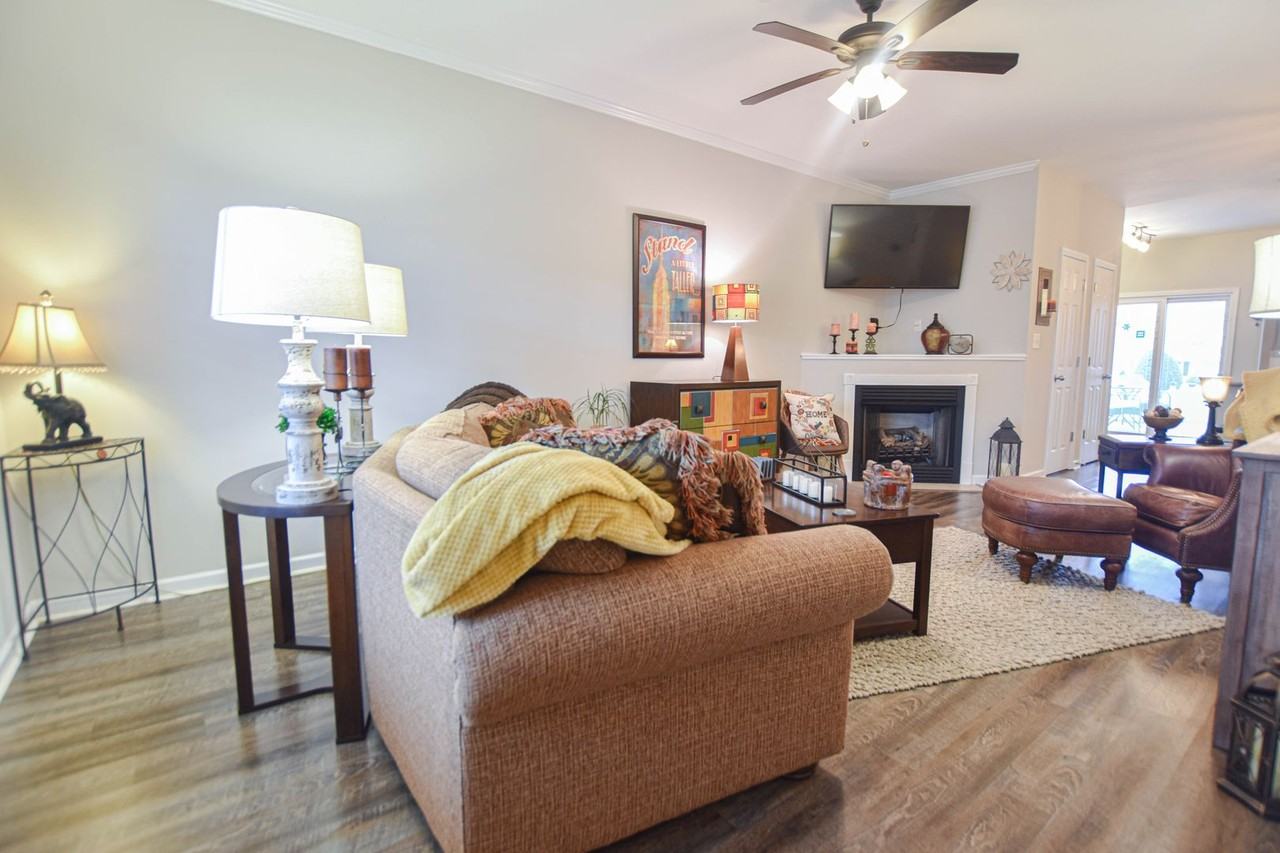 95 John Sevier Ave - Photo 2 of 15