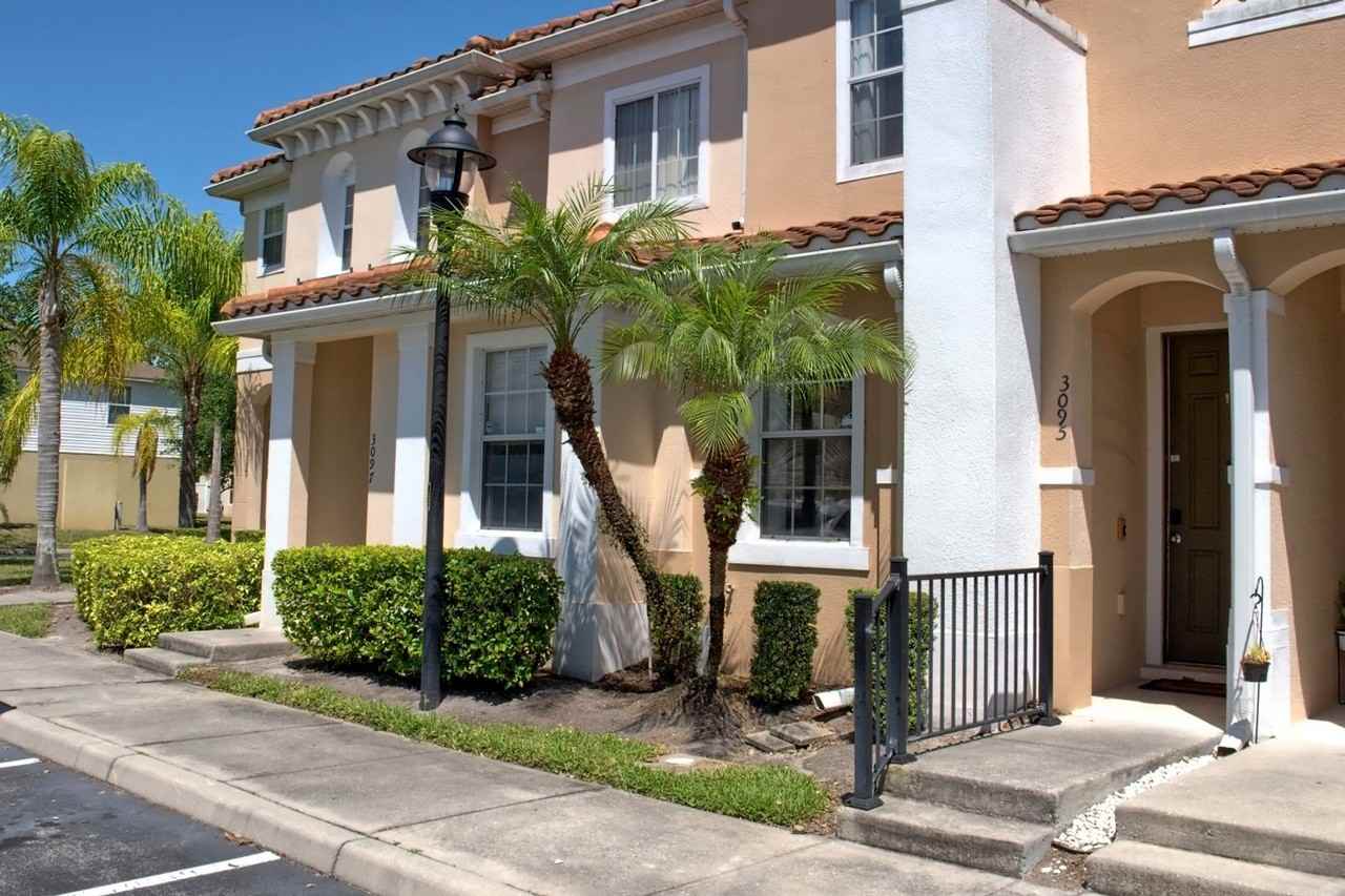3095 Seaview Castle Dr - Photo 2 of 19