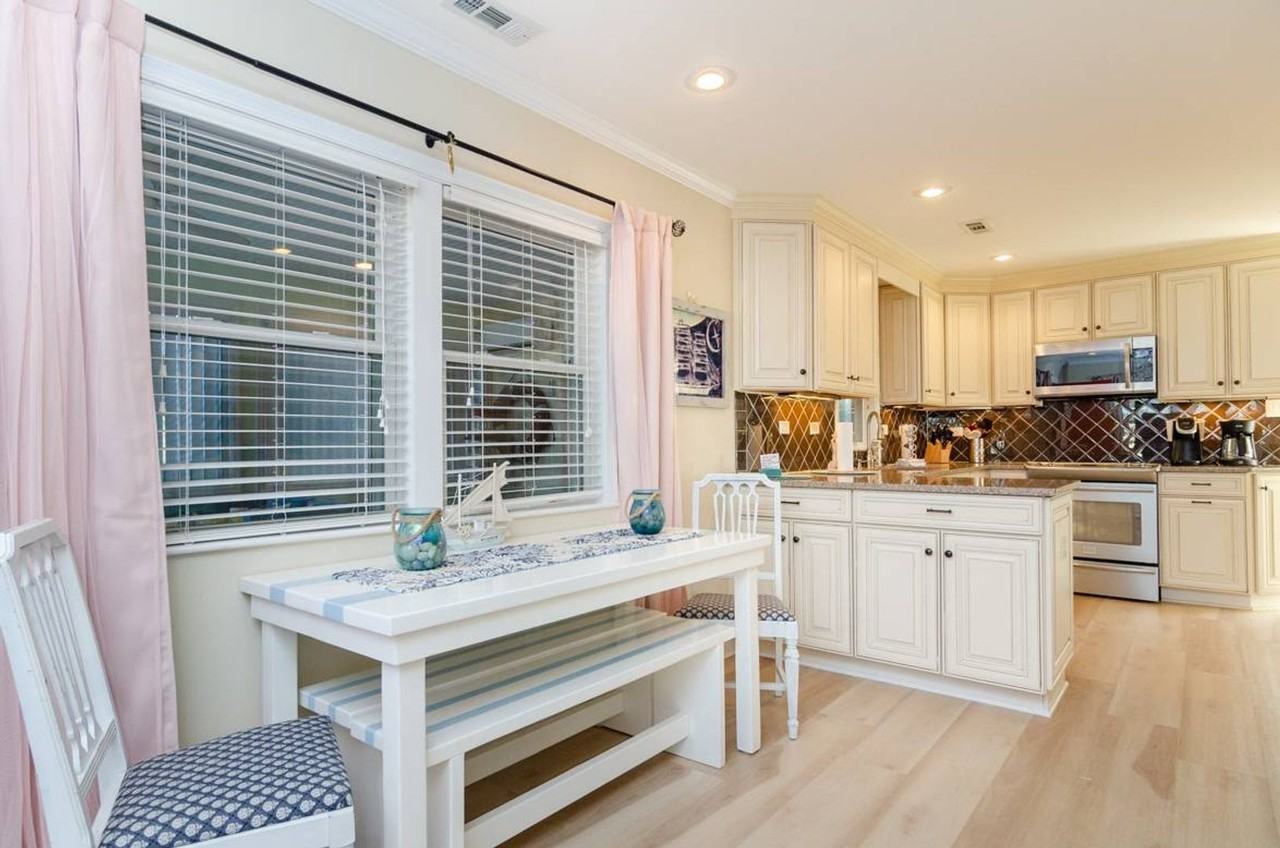 125 Fourth Ave N - Photo 5 of 25