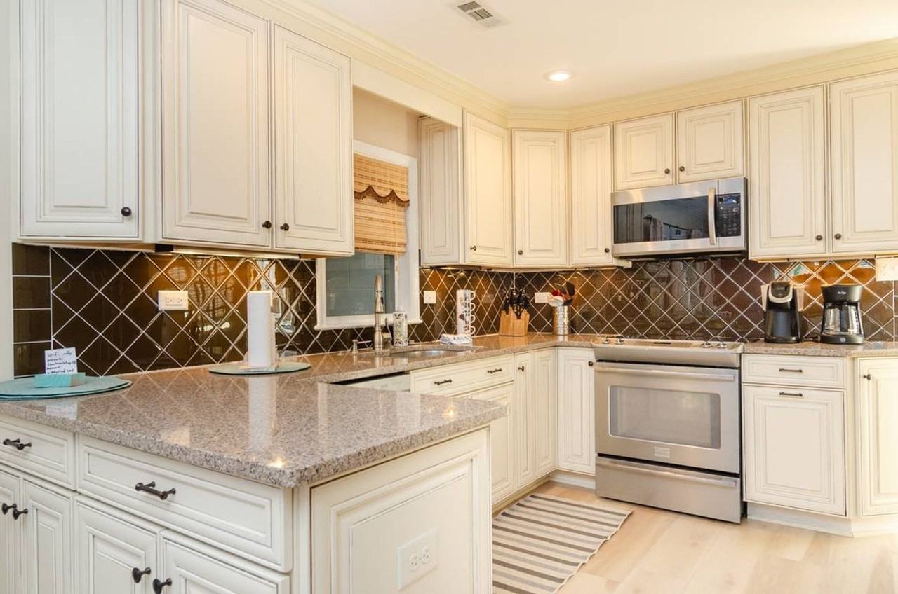 125 Fourth Ave N - Photo 6 of 25