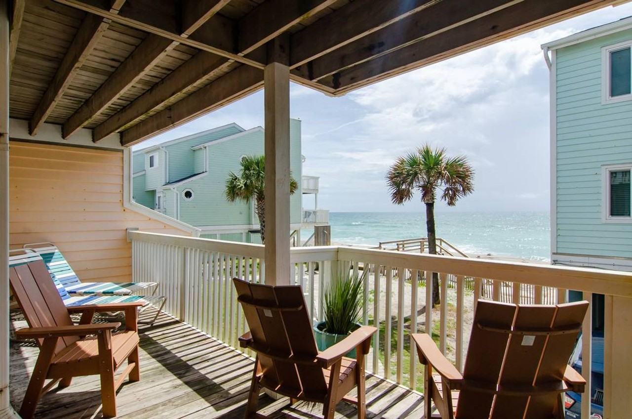 1605 Sand Dollar Ct - Photo 2 of 31