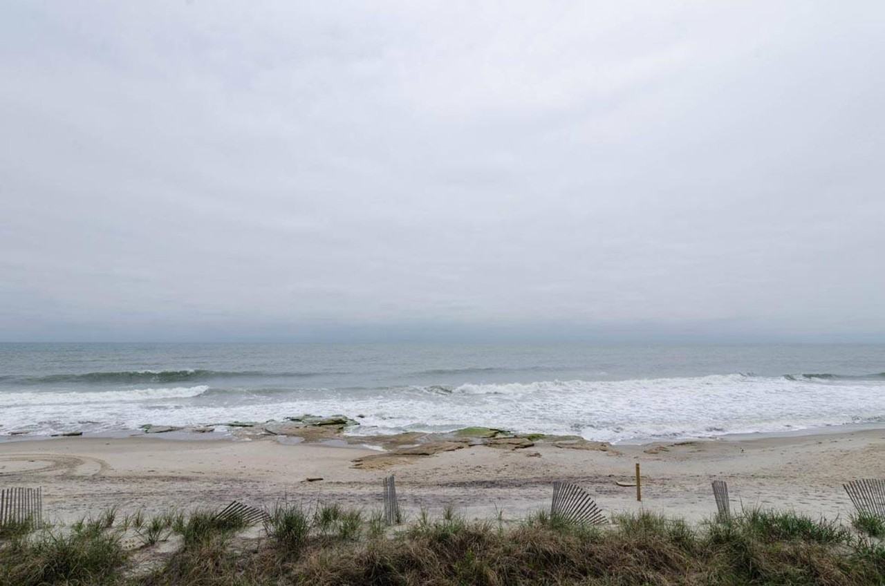 2110 Surfrider Ct - Photo 5 of 34