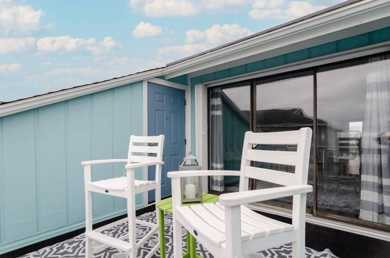 600 Carolina Beach Ave S - Photo 7 of 18