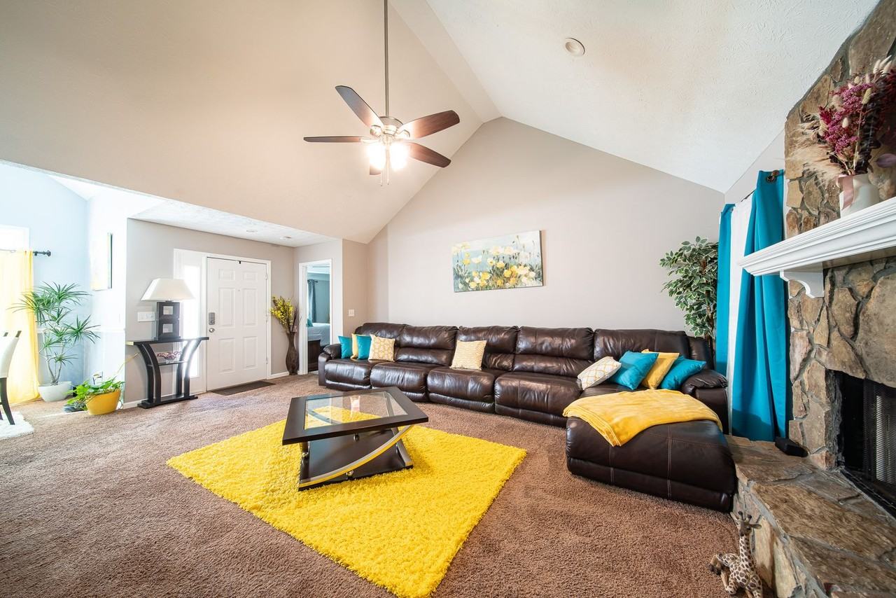212 Lee Road 504 - Photo 3 of 29