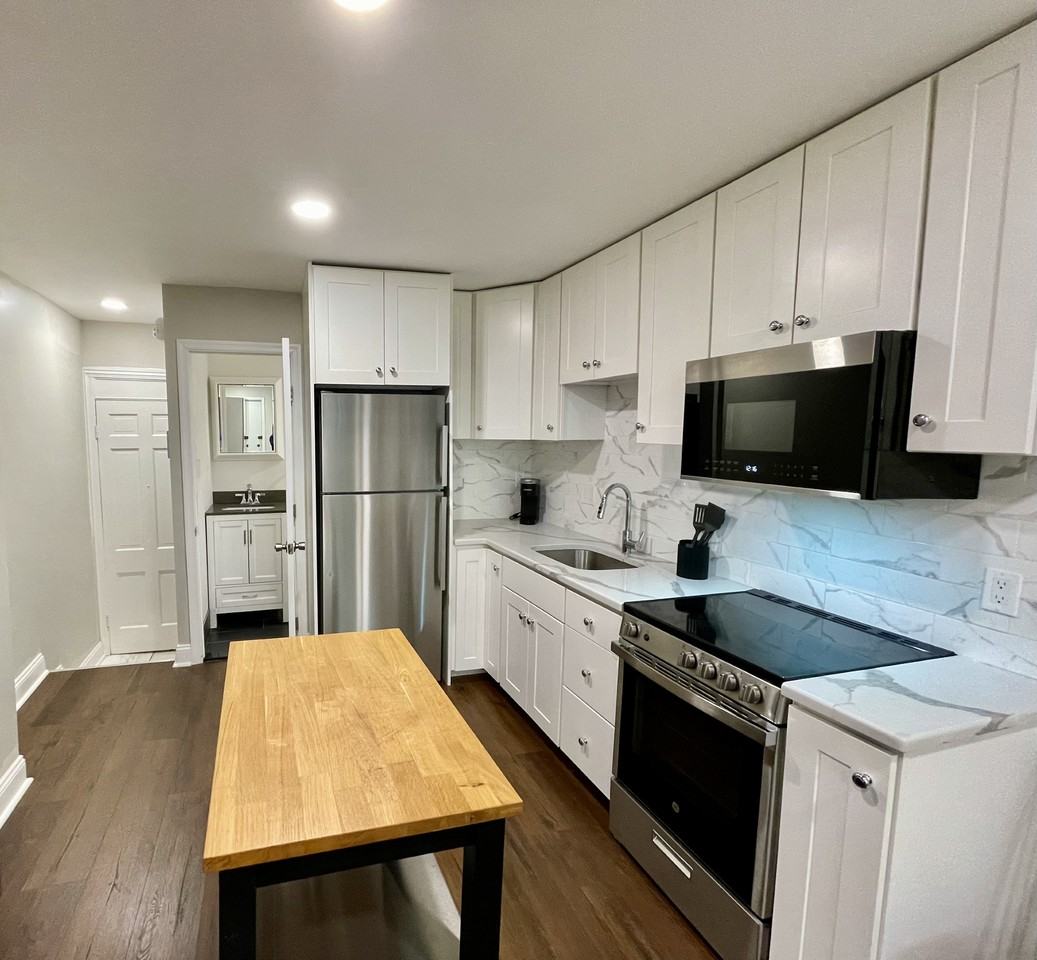 320 South 16th Street #2R - Photo 4 of 23