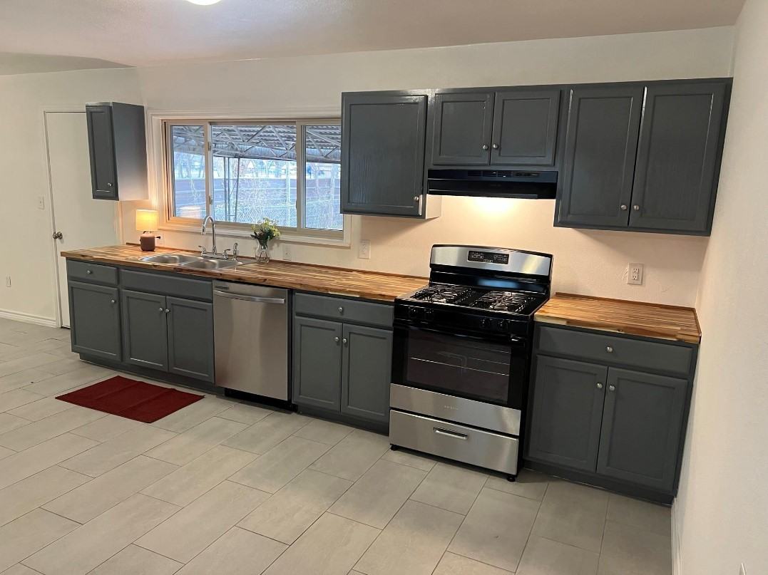 5021 Jerri Lane - Photo 3 of 15