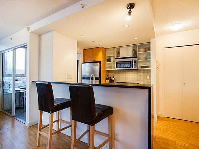 Smithe Street #2508 - Photo 4 of 5