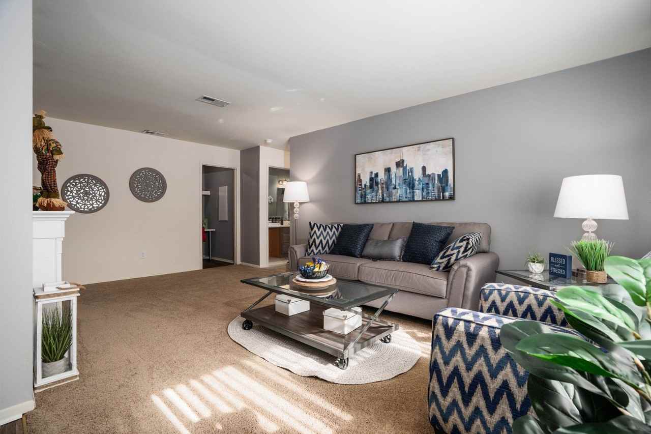 Drawbridge Apartments East 36420 Union Lake Rd, Mount Clemens, MI