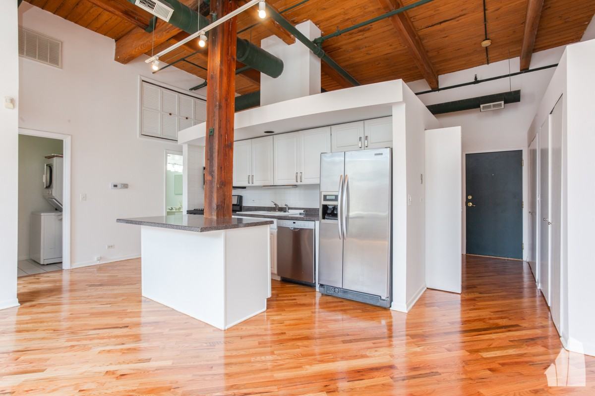 2222 W Diversey Ave #306 - Photo 2 of 16