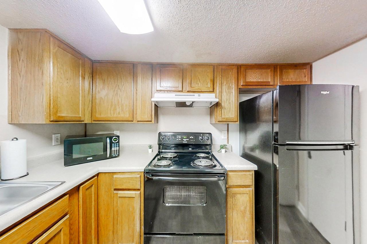 Richmond Cir Se - Photo 5 of 9