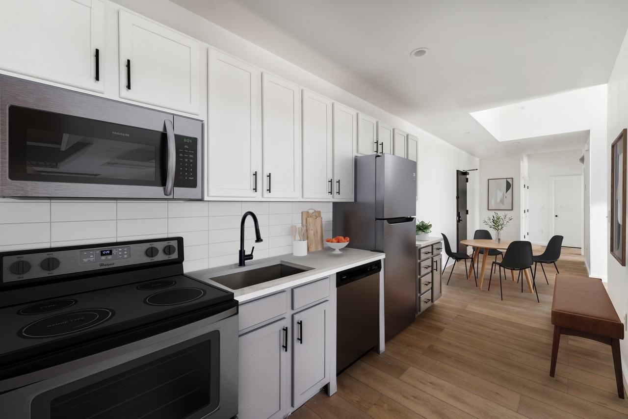 Foster Flats by Common - Photo 5 of 23