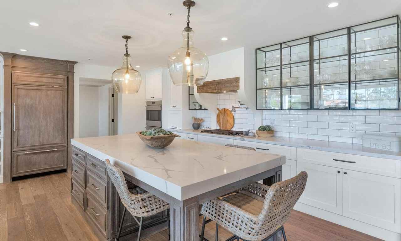 8313 E Carol Way - Photo 7 of 40