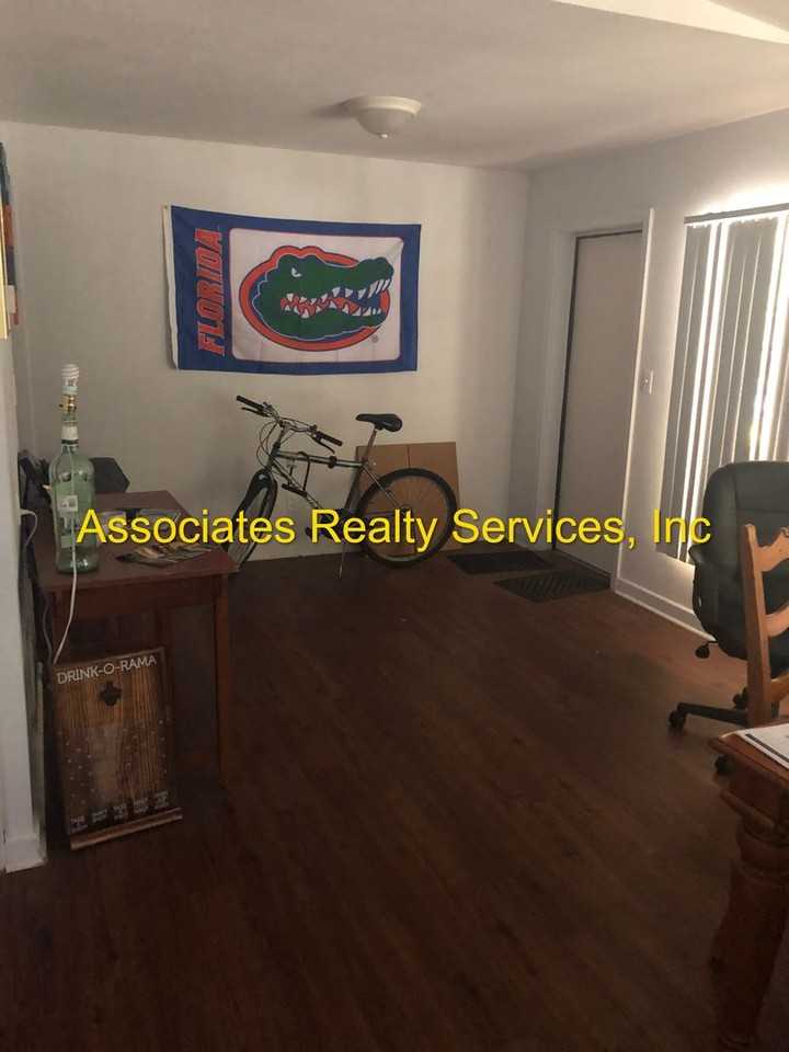 2631 Nw 1st Ave - Photo 5 of 10