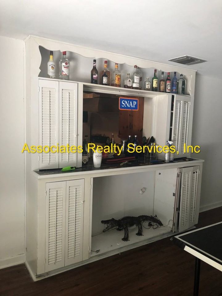 2631 Nw 1st Ave - Photo 6 of 10