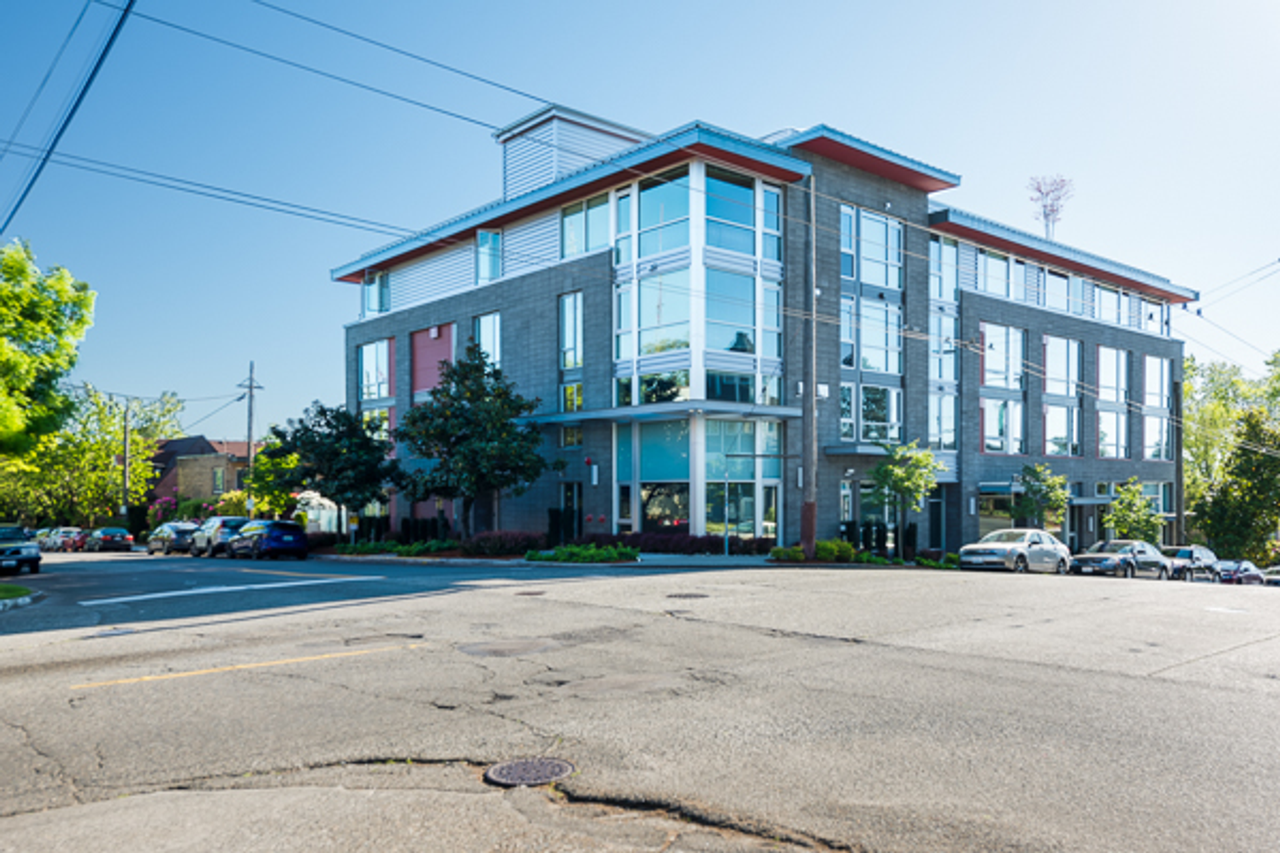 The Weatherford - Photo 2 of 13