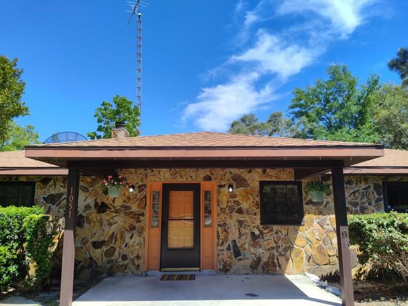 1051 Ne 10th Cir #1 - Photo 2 of 27