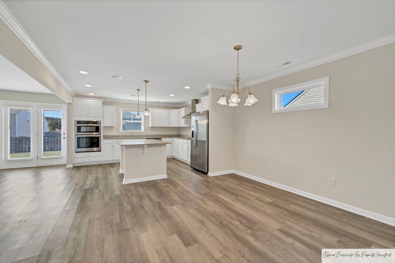 57 Brazilian Dr - Photo 2 of 40