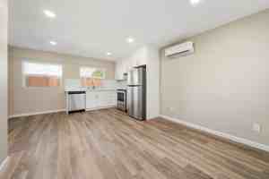 featured image of 251 S 16th St