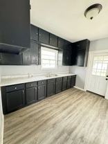 2002 Catalpa Ave - Photo 1 of 1