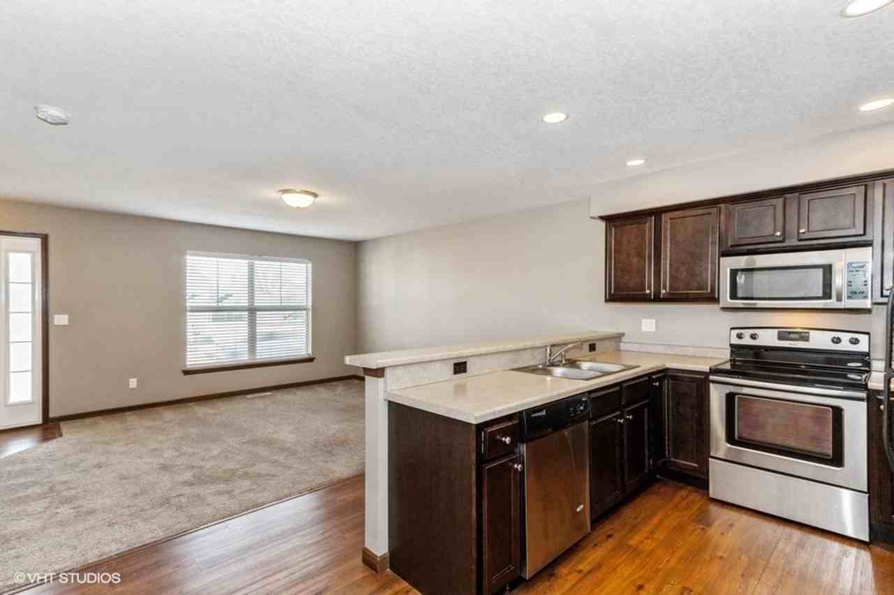 1326 Ellis Blvd Nw - Photo 2 of 12