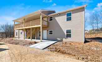 featured image of 127 Highland Hills Dr