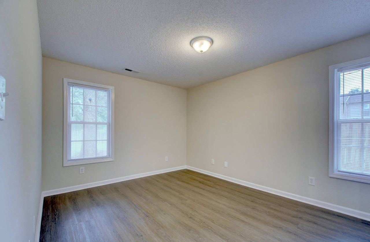 129 Railroad Ridge Rd - Photo 3 of 13