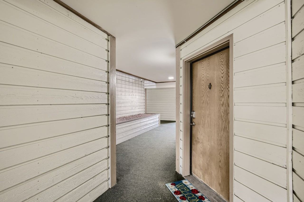 2962 Shadow Creek Dr - Photo 7 of 33