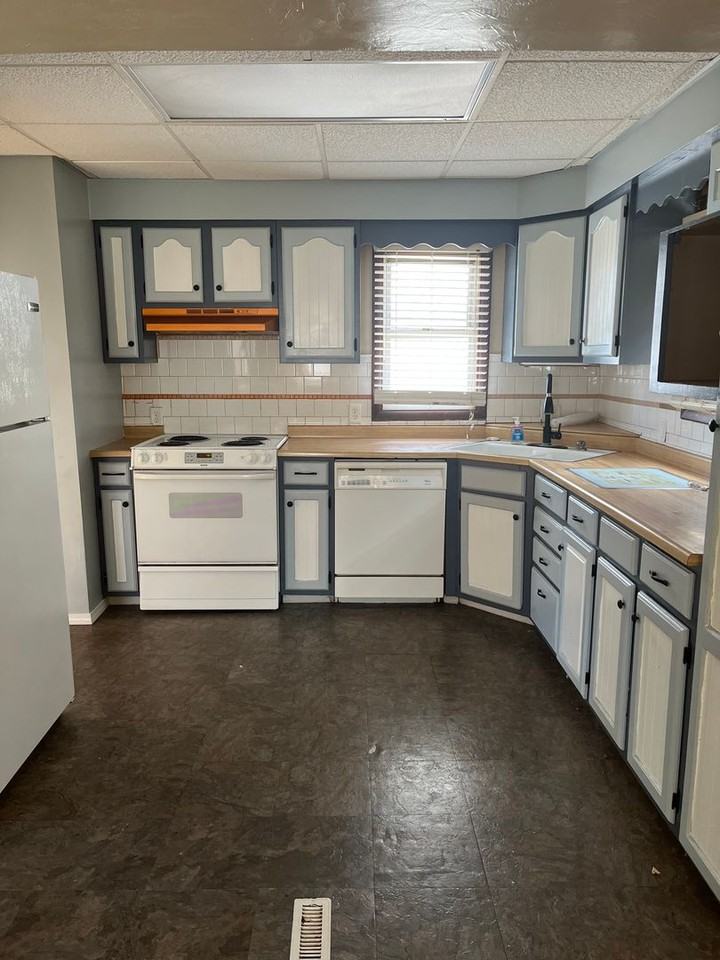 926 Kern St - Photo 3 of 8