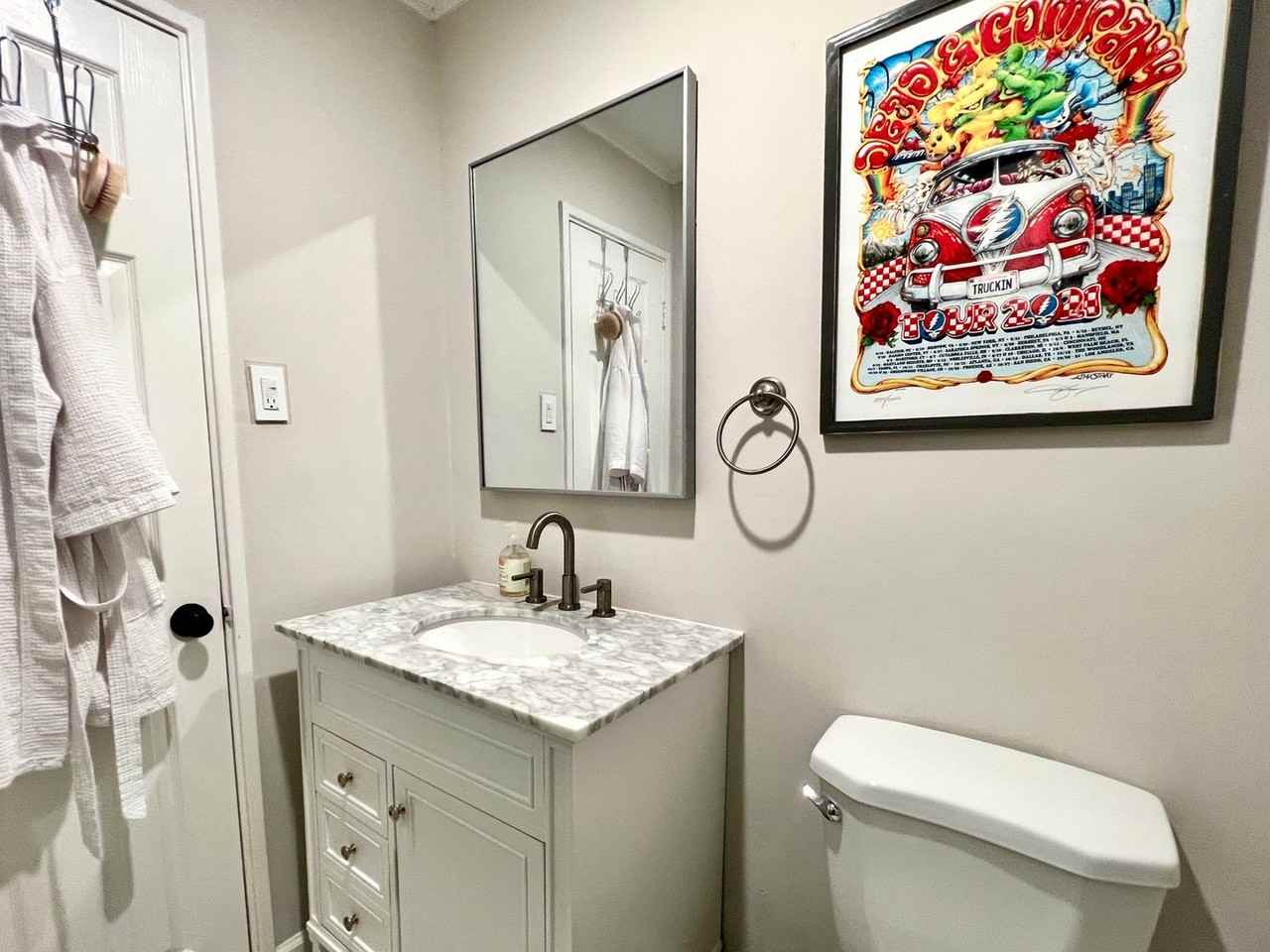 640 Manhasset Rd - Photo 7 of 17