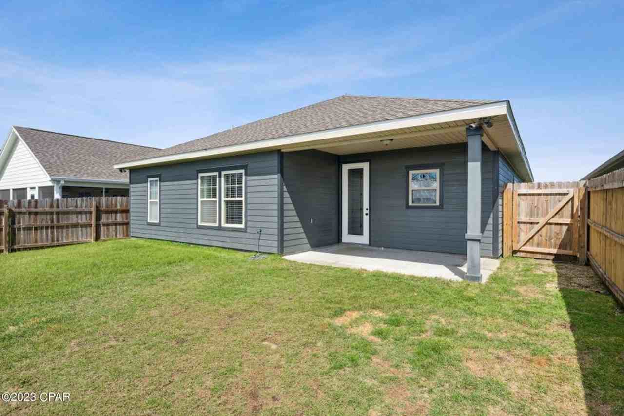 1414 Graham Ln - Photo 3 of 22