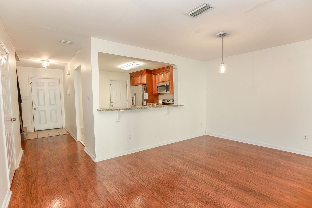 4828 Oldwick Ct - Photo 5 of 42