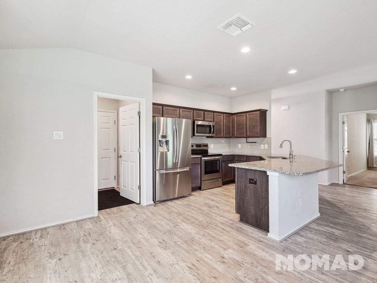536 Long Leaf Dr - Photo 5 of 27