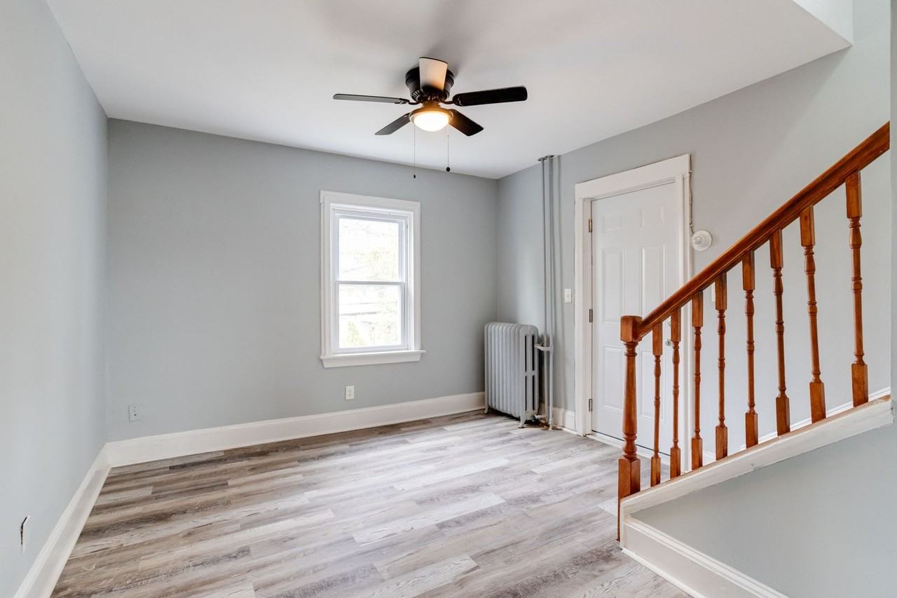 3401 W. Rogers Ave - Photo 2 of 30