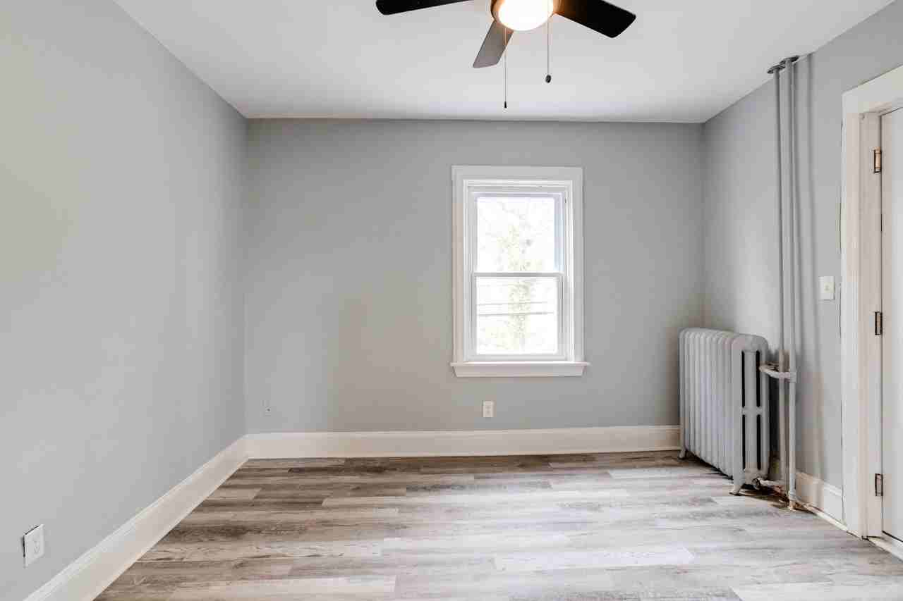 3401 W. Rogers Ave - Photo 3 of 30