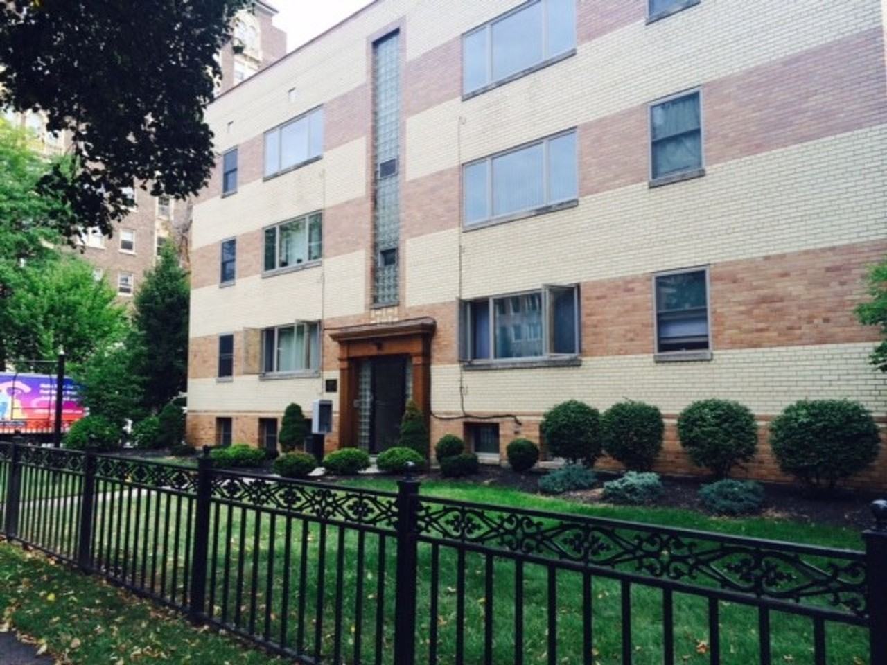 905 Delaware Apartments - Photo 6 of 24