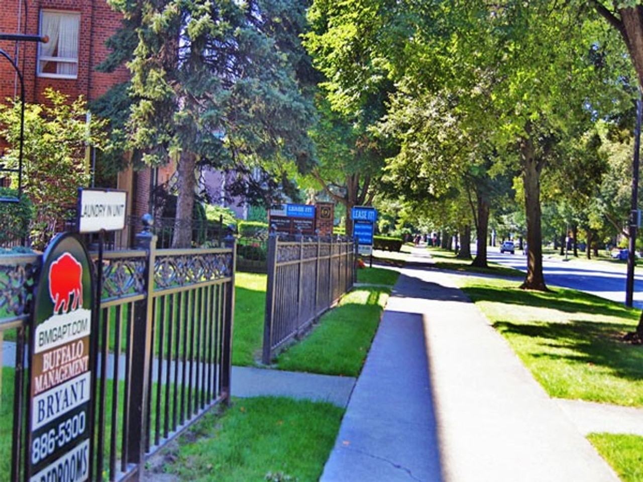 905 Delaware Apartments - Photo 7 of 24