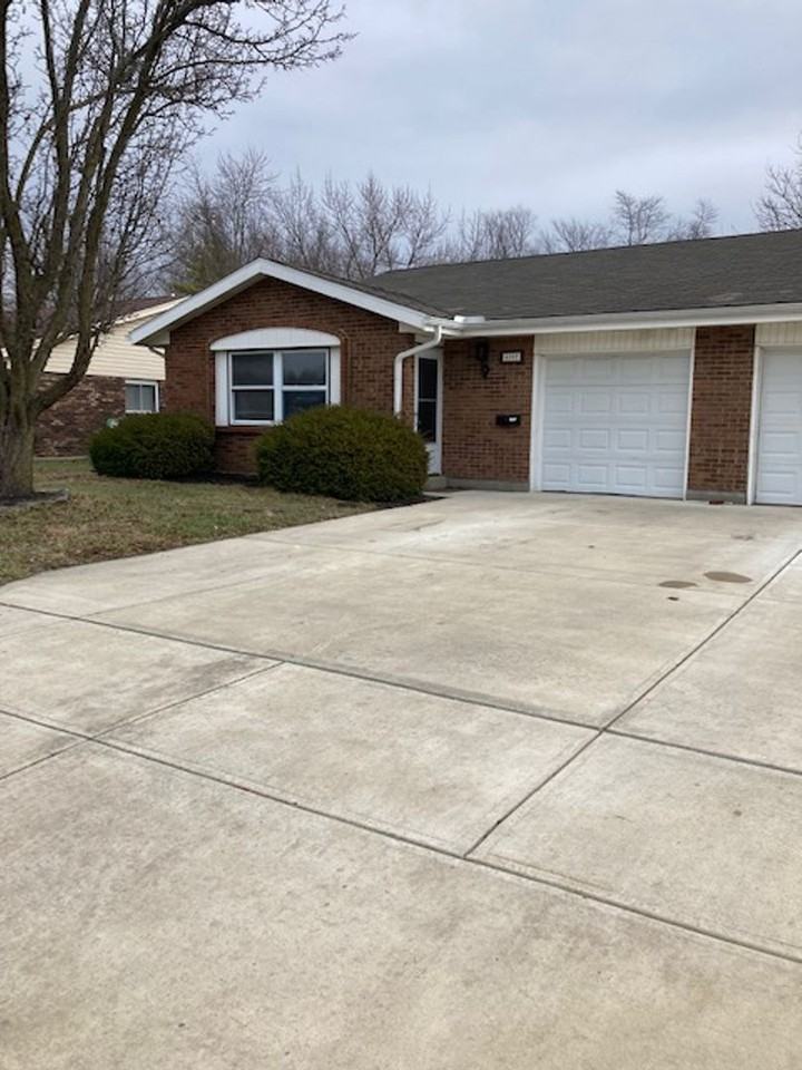 4305-4307 FORESTVIEW - Photo 3 of 25