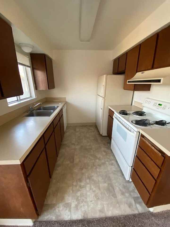 107 - Colby Court - Photo 3 of 13