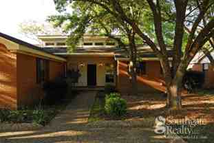 124 Sherwood Dr - Photo 1 of 1