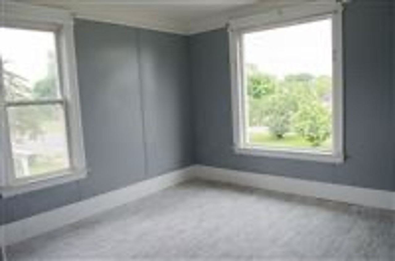 900 EGB - Photo 2 of 14