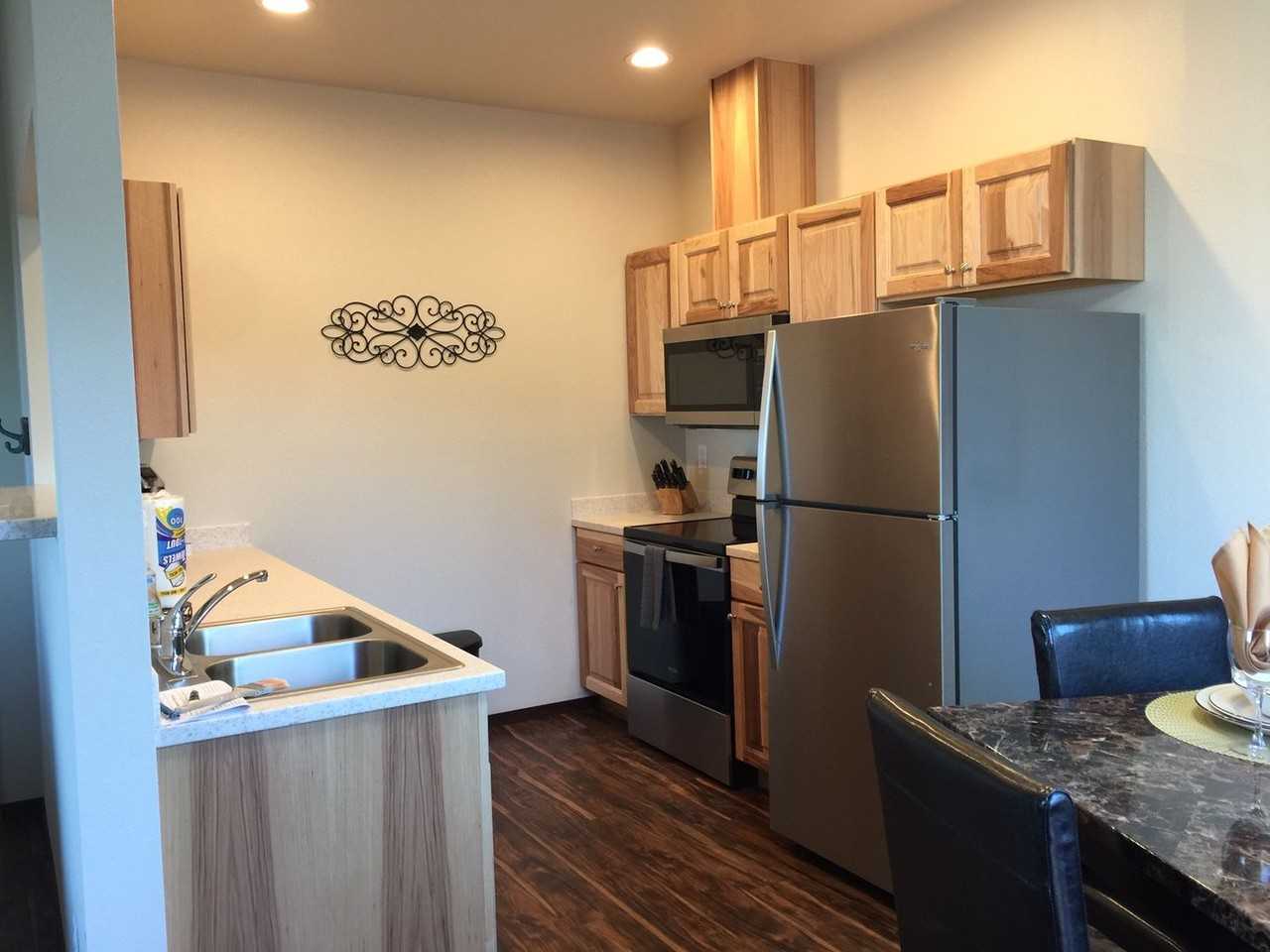 4911 Skyway - Photo 7 of 15