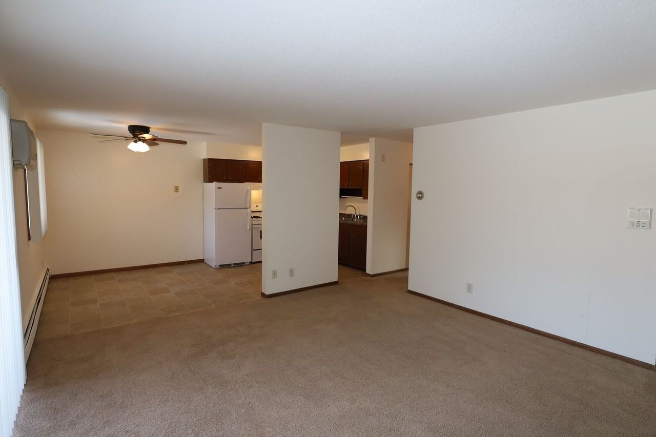 10000 Morgan Ave Apartments - Photo 6 of 15