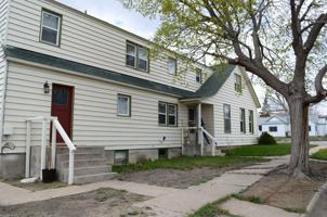 featured image of 216 1st St