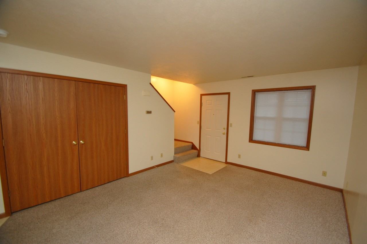 121 Watertower Ct - Photo 6 of 19