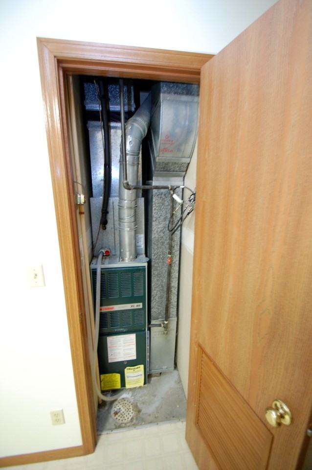 121 Watertower Ct - Photo 7 of 19