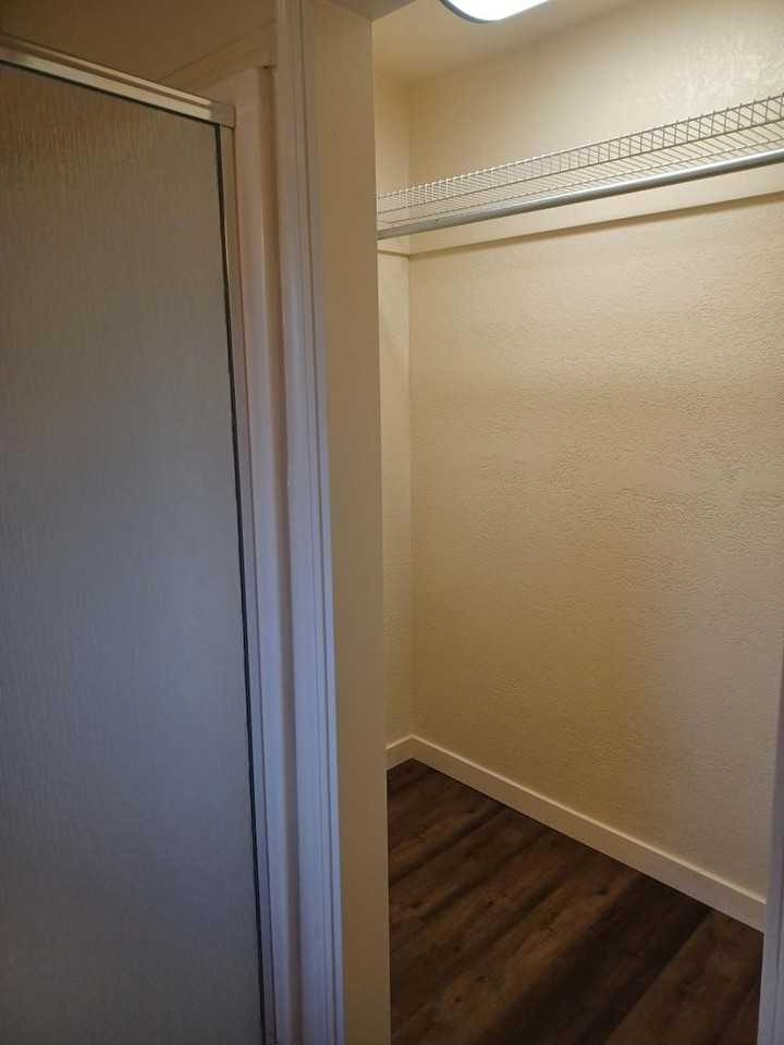 1833 Lawrence St - Photo 6 of 11