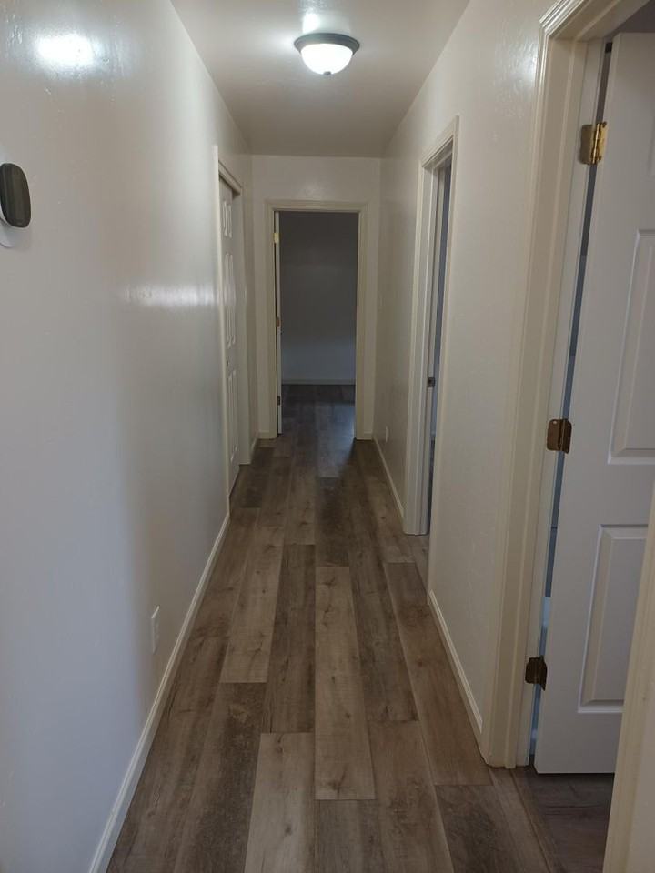 1833 Lawrence St - Photo 7 of 11