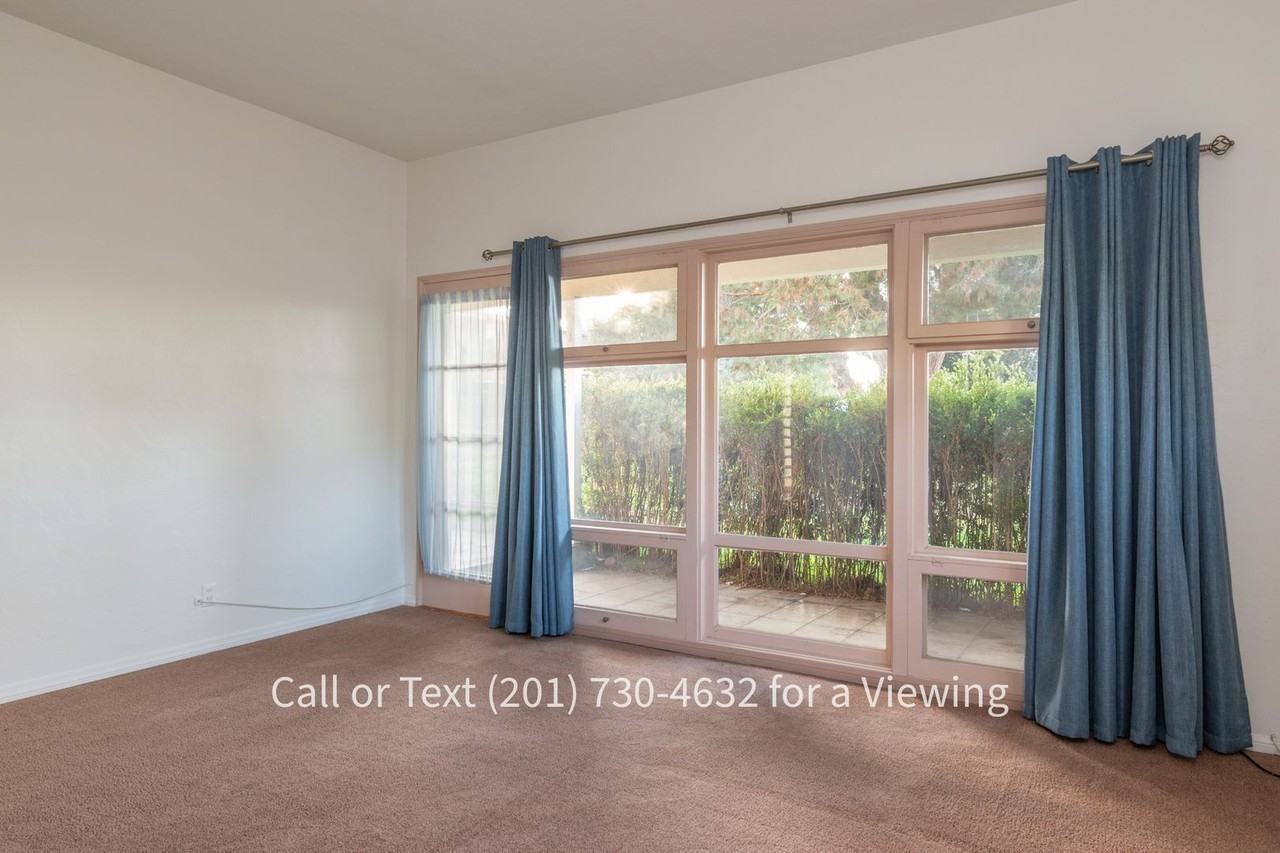 4830 College Ave - Photo 7 of 16