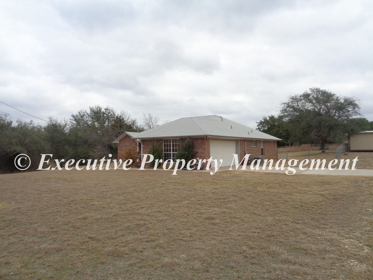 287 County Road 3371 - Photo 2 of 13