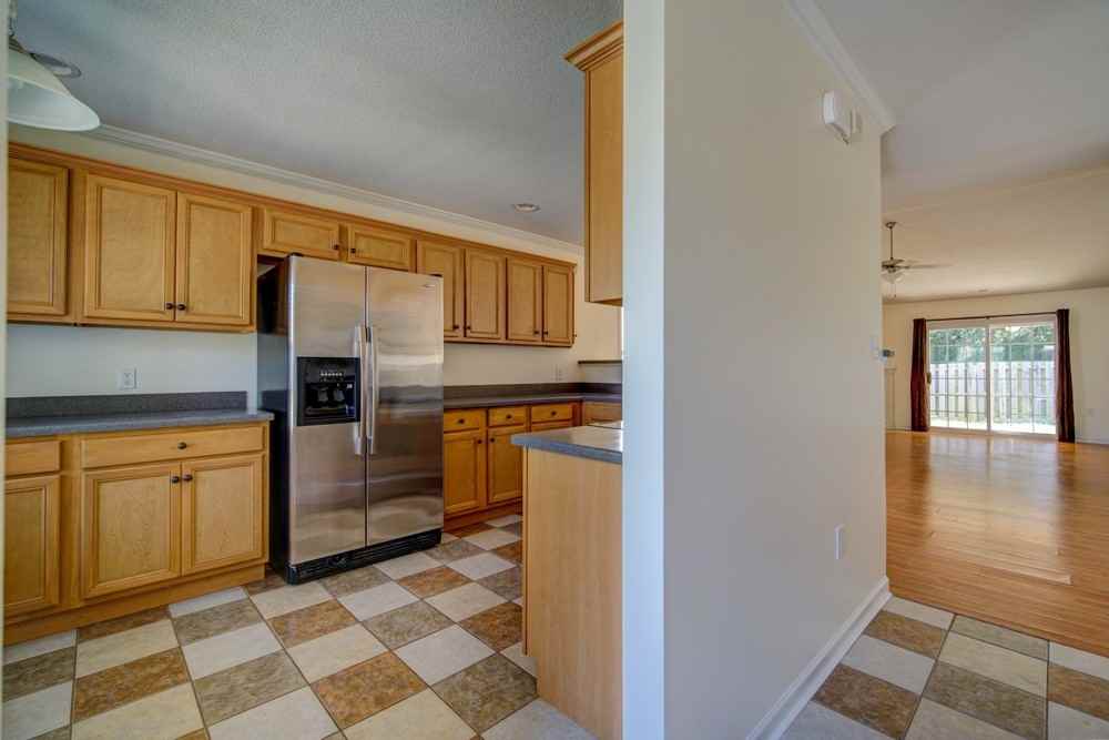 705 W Sago Ct - Photo 4 of 28